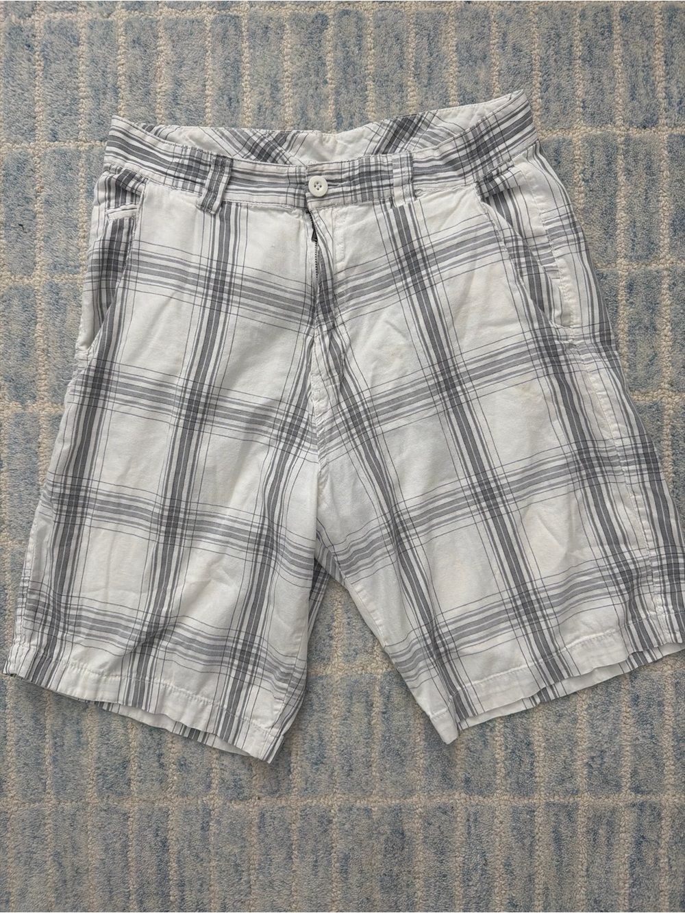 burnside White and Gray Plaid Flat Front Men’s Shorts